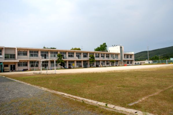 山口小学校