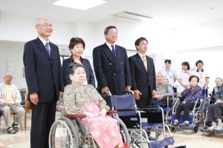 トヨタ九州からの車椅子の寄贈