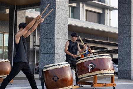 鞍手竜徳高校による和太鼓演奏